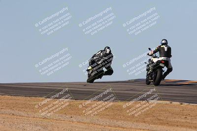 media/Feb-06-2025-Racers Edge (Thu) [[c17ed6f7b1]]/2-B Group/Session 4 End (Turn 10 Backside)/
